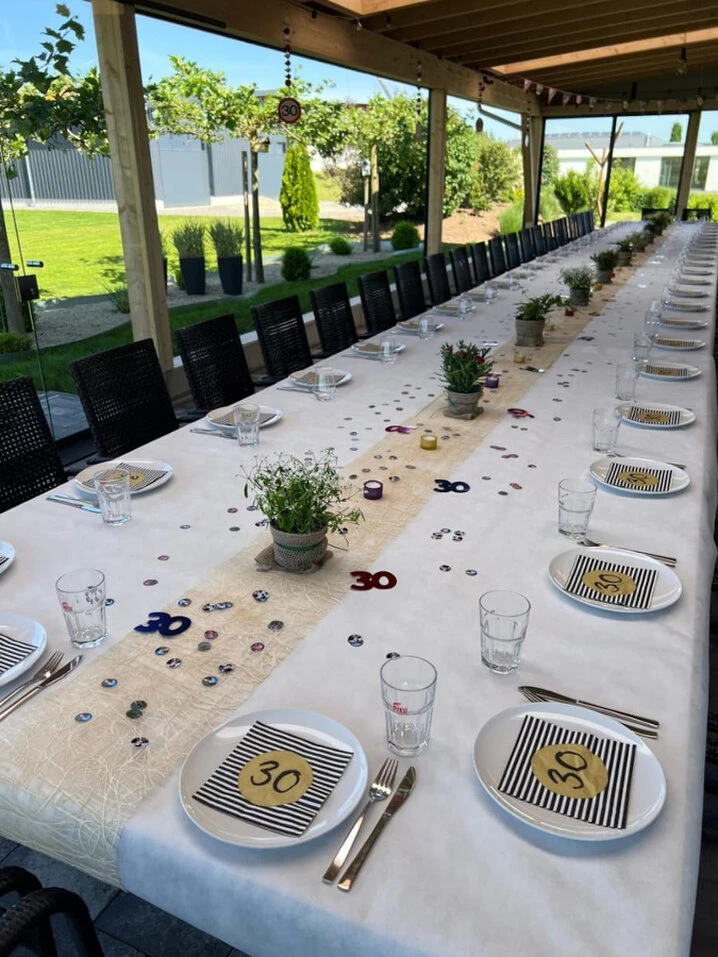 Groß Tafeln bei 1a EVENTMEILE in Altensteig